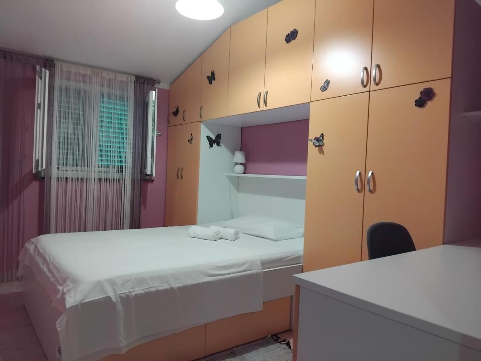 Apartman Zdravka Policnik Exterior photo